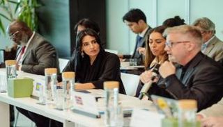 جانب من الاجتماع - وام