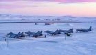 مناورات وانتشار.. الناتو يضغط شمالا على الخاصرة الروسية