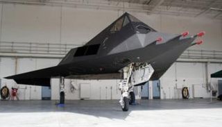 طائرة F-117 نايت هوك