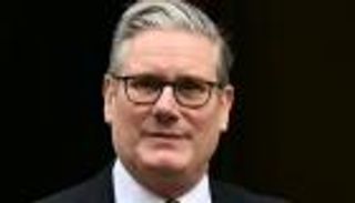 ستارمر يسقط بفخ &laquo;سوء التوقيت&raquo;.. إخفاق في التعامل مع حادث سيدني