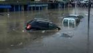 &laquo;يوم أسود&raquo; في المغرب.. قتلى وعشرات المصابين في فيضانات مفاجئة