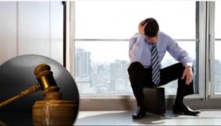 فصل موظف صيني من العمل - تعبيرية