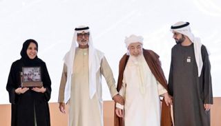 مجلس الإمارات للإفتاء الشرعي يكرم الشيخة فاطمة بنت مبارك