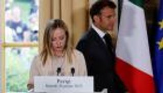 من روما إلى باريس.. كيف قلبت ميلوني معادلة النفوذ الأوروبي؟