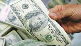 الدولار الأمريكي 