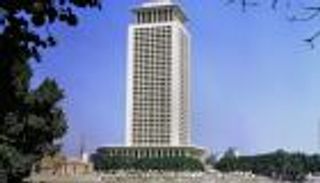 &laquo;الاتزان الاستراتيجي&raquo;.. مصر تشرح أساس سياستها الخارجية بـ&laquo;الكتاب الأبيض&raquo;