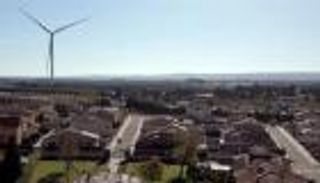 إسبانيا.. الرياح والشمس تقودان التحول الأخضر وسط تحديات الطاقة