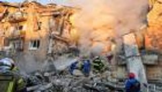 مفاوضات تحت النار.. تصعيد بأوكرانيا يستبق محادثات أمريكية&ndash;روسية