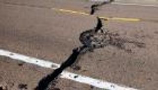 هزات أرضية خفيفة تعيد القلق إلى قلب أمريكا.. هل يقترب زلزال مدمر؟