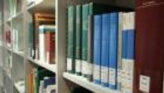 دار هارلكوين تختبر الترجمة بالذكاء الاصطناعي.. مخاوف من تسريح غير معلن للمترجمين 