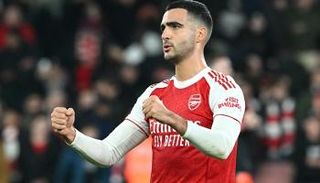 ميكيل ميرينو لاعب أرسنال