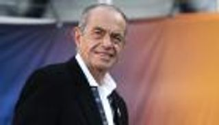 الملياردير محمد منصور ينقل إقامته إلى مصر في أحدث موجة خروج للأثرياء من بريطانيا