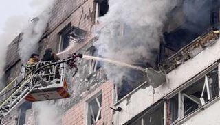 جانب من آثار الضربات في أوكرانيا 