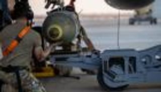 &laquo;عين الصقر&raquo; تطوق داعش بسوريا.. 5 قتلى و70 هدفا في 3 محافظات