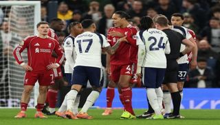 ليفربول وتوتنهام