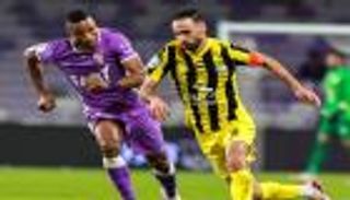 الدوري الإماراتي.. العين يعزز صدارته بثنائية في شباك كلباء