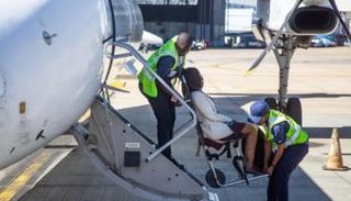 تزييف الإعاقة في المطارات