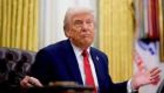 هكذا أربك ترامب التجارة العالمية في 2025.. هل تستمر الضبابية؟