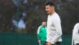  بونجاح يكشف خطة بيتكوفتيش للتخلص من مشكلة منتخب الجزائر