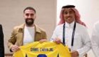 علاقة عائلية تدفع كارفاخال لمغادرة ريال مدريد