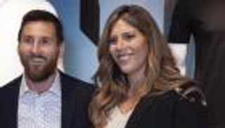 حادث سير عائلي يصدم ميسي