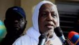 السلطة والإرهاب في مالي.. &laquo;الإمام المنفي&raquo; يطلق &laquo;معركة&raquo; من وراء الحدود