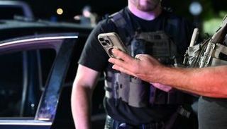 القبض على شخص يروج لتهريب البشر 