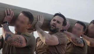 جي دي فانس في تدريبات القوات الخاصة الأمريكية