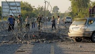 جسر متضرر في كمبوديا عقب غارات تايلاندية