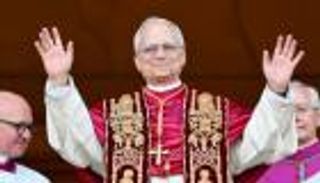 بابا الفاتيكان يندد بأوضاع غزة في أول عظة بعيد الميلاد