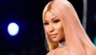 إغلاق حساب نيكي ميناج على &laquo;إنستغرام&raquo; يثير الجدل