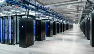 أحد مراكز البيانات المشغلة للذكاء الاصطناعي