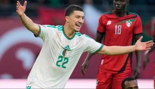 مازا نجم منتخب الجزائر