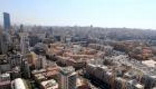 لبنان يقر قانون &laquo;الفجوة المالية&raquo; لمواجهة الأزمة الاقتصادية بعد 6 سنوات من التعثر