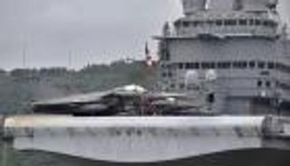 معارك البحار.. فرنسا تنافس بوريثة &laquo;شارل ديغول&raquo;