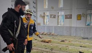 من موقع الانفجار في المسجد