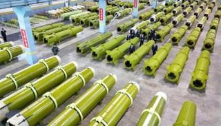 كيم يتفقد صواريخ كوريا الشمالية