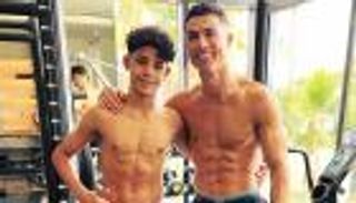 رونالدو يكشف موعد الإعلان عن هوية أم كريستيانو جونيور