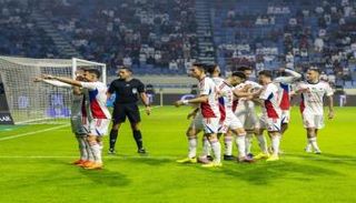 من فوز الشارقة على شباب الأهلي