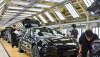 سباق السرعة في صناعة السيارات الكهربائية.. الغرب يتعلم من خبرة الصين