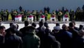 ترقية اسم الحداد لرتبة مشير.. ليبيا تودع ضحايا الطائرة المنكوبة