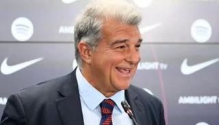 خوان لابورتا رئيس برشلونة