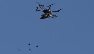 مسيرة تلقي قذائف- أرشيفية