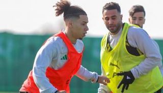 قبال ومحرز في منتخب الجزائر