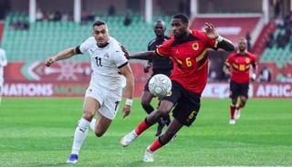 جانب من مباراة مصر وأنغولا في أمم أفريقيا