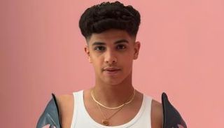 المطرب فارس سكر