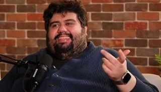 المؤلف أيمن وتار