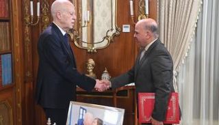 لقاء قيس سعيد بوزير النقل التونسي