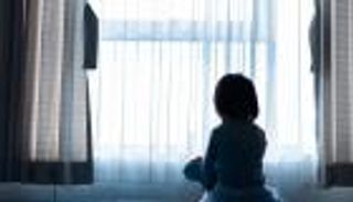 معلمة وصديقها يواجهان تهم الاعتداء الجنسي على أطفال تكساس