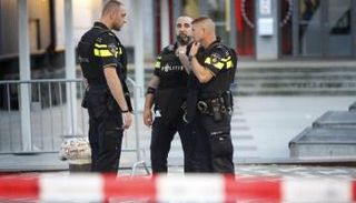 عناصر من الشرطة الهولندية